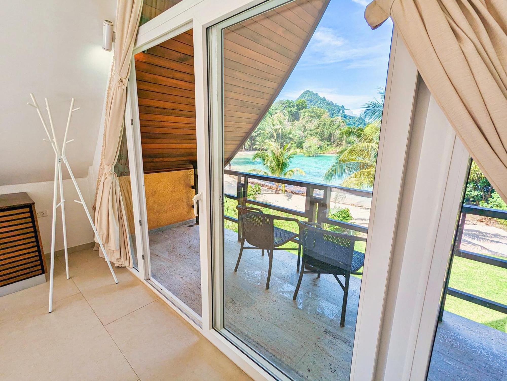 Half Moon Beach Villa - By Kohchangvillas チャン島 エクステリア 写真